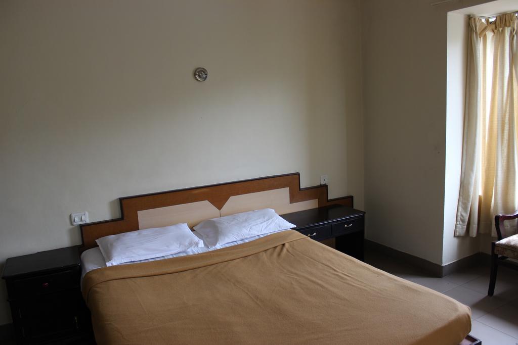 Albarad Hotel Munnar Δωμάτιο φωτογραφία