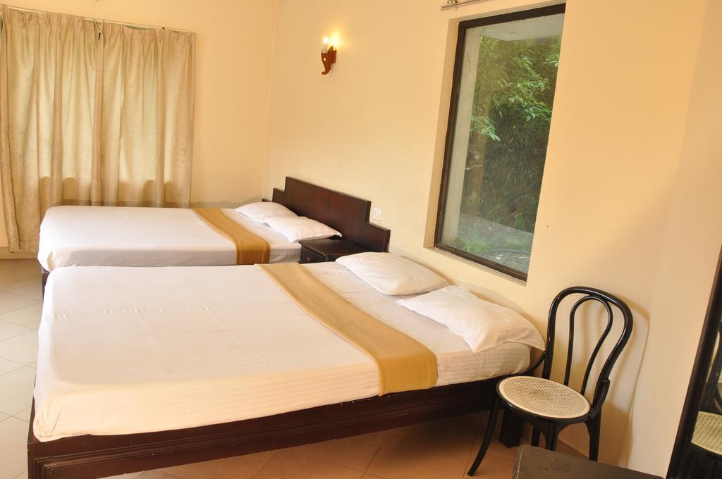 Albarad Hotel Munnar Δωμάτιο φωτογραφία